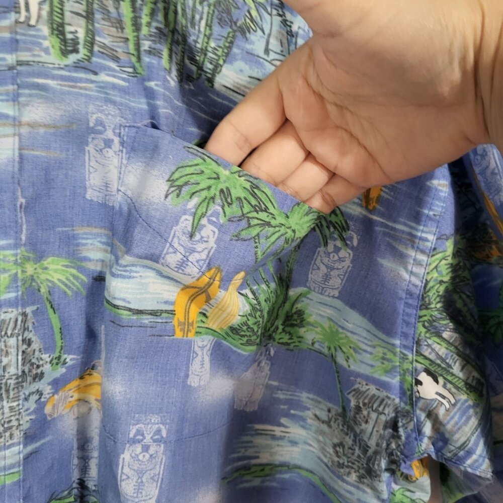 Big Dogs Mens SZ LG Hawaiian Button Down Shirt Tiki Palm Blue - Picture 4 of 8